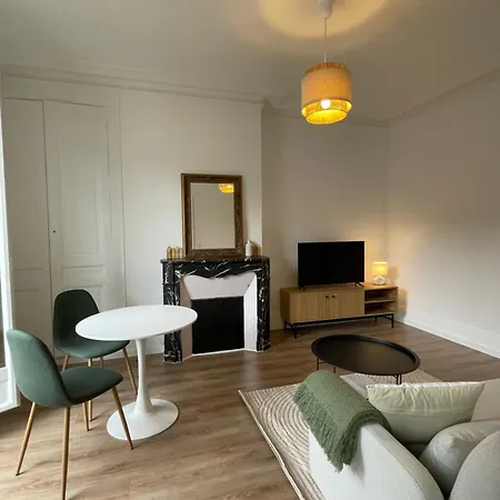 Appartamento 2 Pièces Rénové, Centre-ville